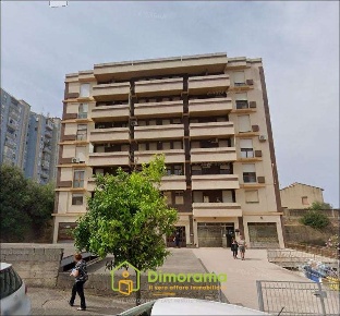 Foto Appartamento in via toscana 14, Carbonia Centro di 96 m² con 5 locali