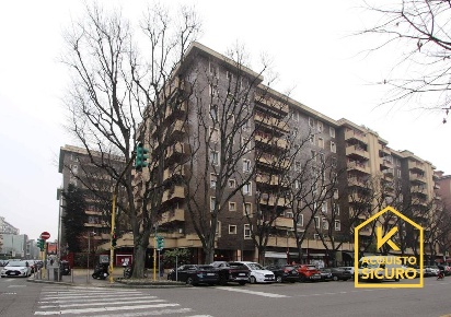 Foto Appartamento in Via Bergognone, Milano Solari di 145 m² con 3 locali