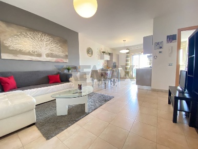 Foto Appartamento a Camporotondo Etneo Centro di 70 m² con 3 locali