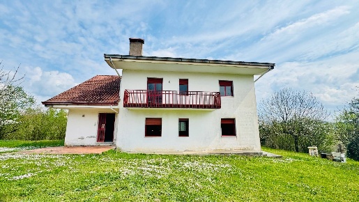 Foto Casa indipendente in VIA APPIA NUOVA, Calvi di 150 m² con 6 locali