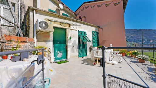 Foto Case semi ndipendenti in Via Terrile 23, Uscio Terrile di 160 m²