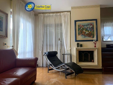 Foto Appartamento in via giorgio perlasca 6, Teramo Putignano di 150 m²