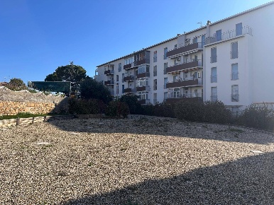 Foto Posti auto in via padre semeria 320, Sanremo Foce - Semeria di 15 m²
