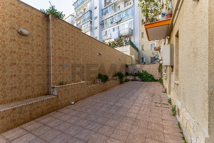 Foto Appartamento in Viale Salandra 5, Bari Picone di 135 m² con 6 locali