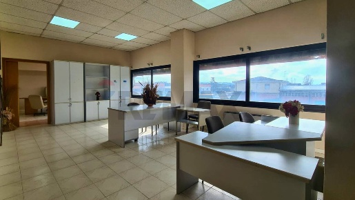 Foto Ufficio in VIA R. REALI, Empoli Terrafino di 55 m² con 2 locali