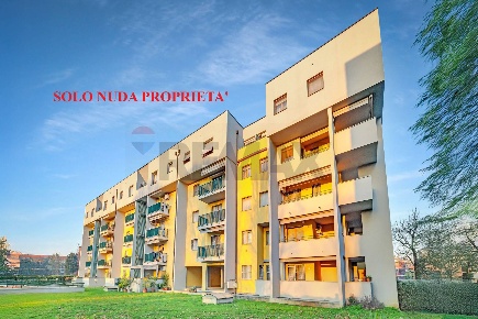 Foto Appartamento in piazza C. Colombo 9, Brugherio Centro di 115 m²