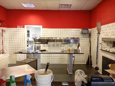 Foto Attività commerciale a Lucca Sant'Anna di 80 m² con 3 locali