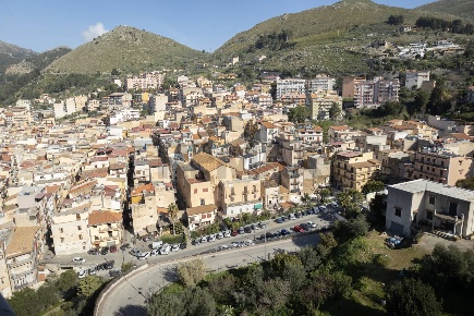 Foto Appartamento in via Castrenze Di Bella 188, Montelepre di 110 m²