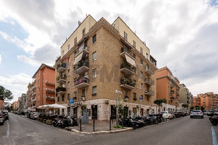 Foto Appartamento in Via Lucrino 26, Roma Africano - Villa Chigi di 80 m²