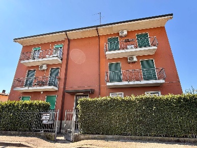 Foto Appartamento in Via Padova, Nova Milanese di 85 m² con 3 locali