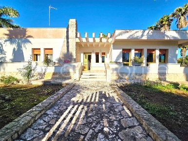 Foto Villa unifamiliare in Corso Giuseppe Garibaldi SNC, Racale Centro