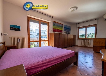 Foto Appartamento in viale bovio 167, Teramo Centro di 190 m² con 6 locali