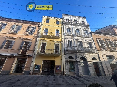 Foto Casa indipendente in corso san giorgio 73, Teramo Centro di 400 m²