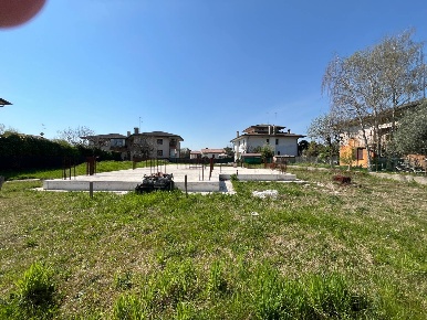 Foto Casa indipendente in Via Bonifacino, Breda di Piave Breda di 900 m²