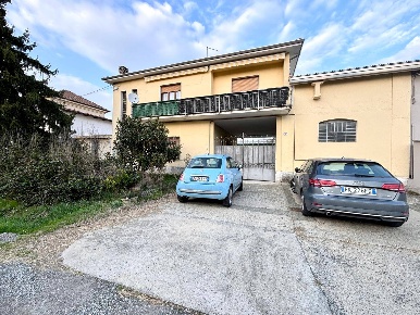 Foto Casa indipendente a Bosco Marengo Centro di 150 m² con 7 locali