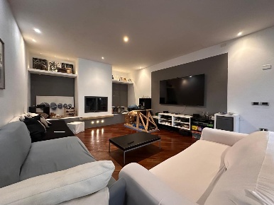 Foto Appartamento a Cascina Centro di 180 m² con 9 locali in vendita