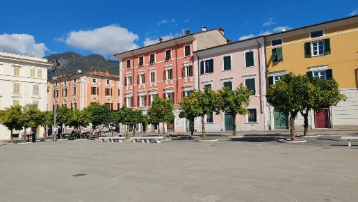 Foto Appartamento a Massa Centro di 72 m² con 4 locali in vendita