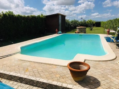 Foto Villa unifamiliare a Cascina Ospedaletto di 340 m² con 9 locali