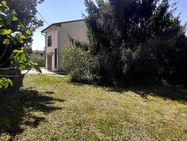 Foto Rustico a Pisa Ospedaletto di 135 m² con 6 locali in vendita