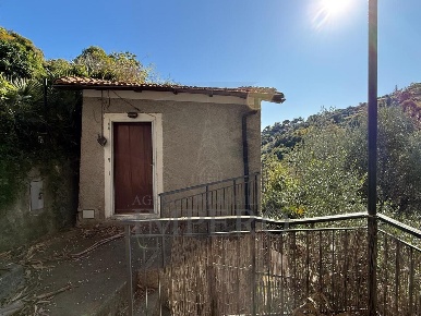Foto Villa singola in Via Silvio Pellico, Bordighera Montenero di 60 m²