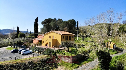 Foto Appartamento in Località San Martino 10, Riparbella di 72 m²