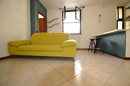 Foto Appartamento in Via Pavese 119, Rozzano Centro di 43 m² con 2 locali