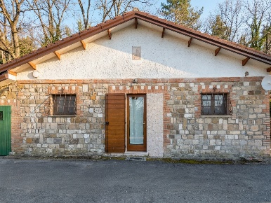 Foto Villa unifamiliare in Località la Tagliata 408, Maiolo di 92 m²