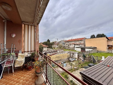 Foto Appartamento in Via Carroccio 8, Limbiate Centro di 85 m² con 3 locali