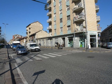 Foto Negozio in Via Cigna 118, Torino Barriera di Milano di 460 m²