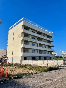 Foto Attico in Via Mimmo Conenna 38, Bari Japigia di 155 m² con 4 locali