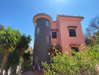 Foto Villa unifamiliare in Stradale Bellolampo 4700, Palermo di 360 m²