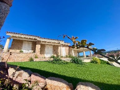 Foto Villa unifamiliare in Isola Rossa, Trinità d'Agultu e Vignola