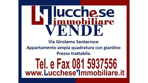 Foto Appartamento in Via Girolamo Santacroce, Napoli di 140 m² con 3 locali