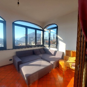 Foto Appartamento in Piazza Virgilio 2, Gemonio di 105 m² con 3 locali