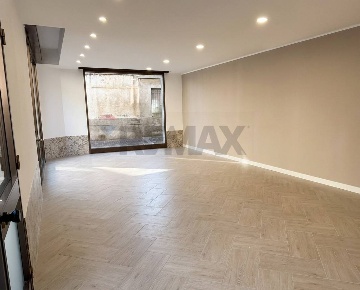 Foto Locale commerciale in VIA MANZONI 10, Buscate di 55 m² con 1 locali