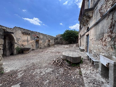 Foto Rustico in CONTRADA RITO, Ragusa Zona Industriale di 182 m² in vendita