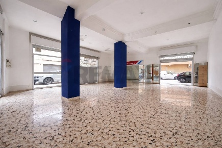 Foto Magazzino in Via Orti 145, Trapani Centro di 134 m² con 1 locali