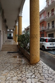 Foto Locale commerciale in via Sac.Giov. di Giacomo 12/14, Ragusa di 360 m²