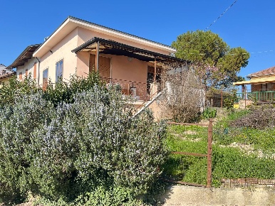 Foto Rustico in FRAZIONE BANENGO 31, Montiglio Monferrato Banengo di 100 m²