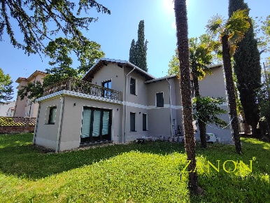 Foto Villa unifamiliare in Via Aquileia, Gradisca d'Isonzo Centro di 180 m²