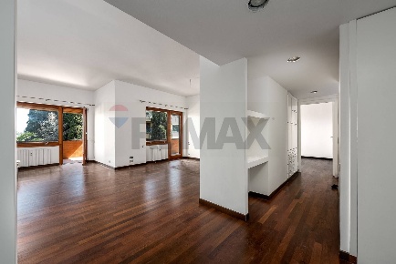 Foto Appartamento in Via Della Camilluccia 143, Roma di 230 m² con 6 locali