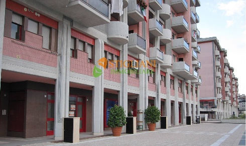 Foto Locale commerciale in via Trombetta, Campobasso San Lorenzo di 60 m²
