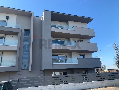 Foto Appartamento in Via Bastone, Dalmine Centro, Sforzatica di 164 m²