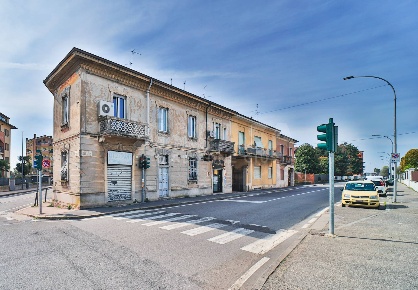 Foto Negozio a Caponago di 80 m² in vendita