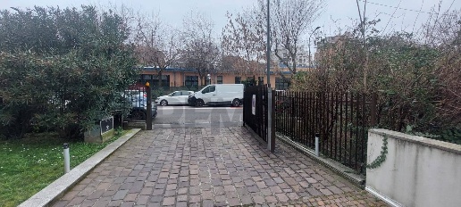 Foto Posti auto in via pietro rondoni 1, Milano Tripoli - Soderini di 15 m²
