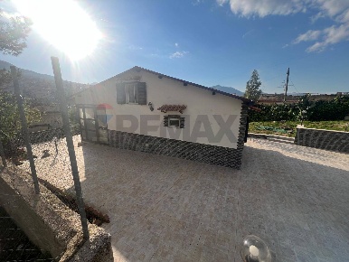 Foto Villa unifamiliare in Contrada Mulino Santa Maria, Bolognetta di 39 m²