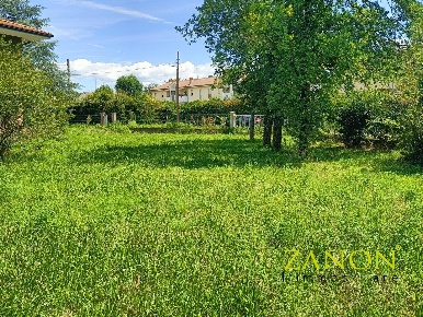 Foto Terreno residenziale in Via de Comelli, Gradisca d'Isonzo Centro