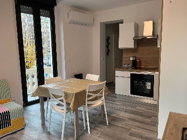 Foto Appartamento in VIA TROYA 1, Torino Rebaudengo di 63 m² con 2 locali