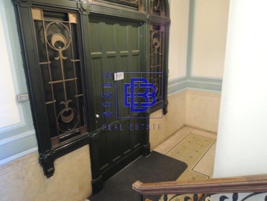 Foto Ufficio in Via Serbelloni, Milano Palestro di 370 m² con 10 locali