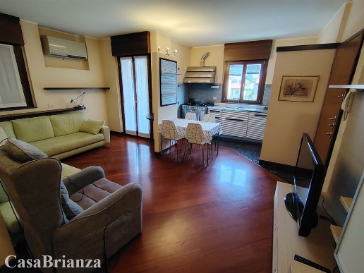 appartamento in vendita a Biassono